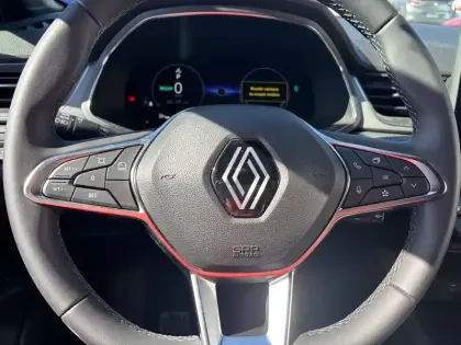 Photo 31 Renault Captur  E-Tech full hybrid 145 ch