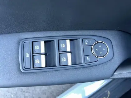 Photo 57 Renault Symbioz  E-Tech full hybrid 145