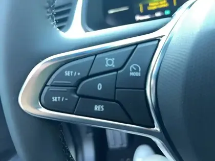 Photo 24 Renault Symbioz  E-Tech full hybrid 145