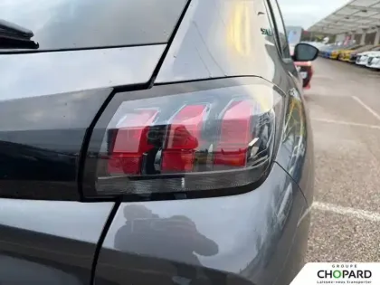 Photo 24 Peugeot 208  PureTech 100 S&S BVM6