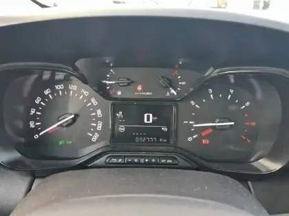 Photo 31 Citroën C3 Aircross  PureTech 110 S&S BVM6