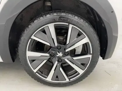 Photo 47 Peugeot 208  PureTech 100 S&S BVM6