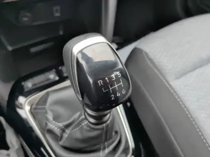 Photo 13 Opel Corsa Gén. VI Ph2 Edition 5