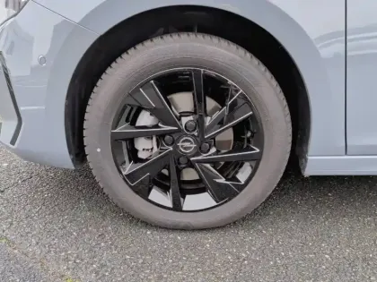 Photo 35 Opel Corsa Gén. VI Ph2 Edition 5