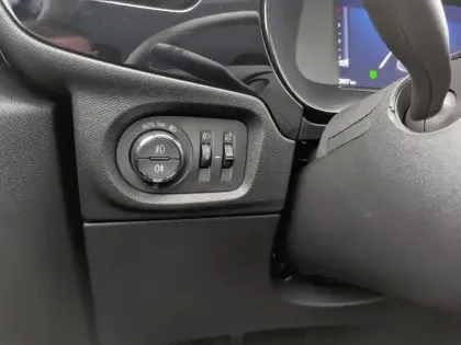 Photo 17 Opel Corsa Gén. VI Ph2 Edition 5