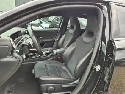 Photo 10 Mercedes Classe A  180 d 7G-DCT