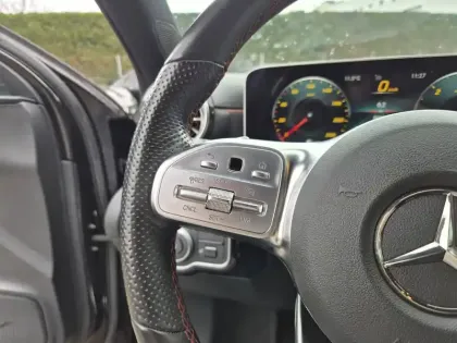 Photo 13 Mercedes Classe A  180 d 7G-DCT