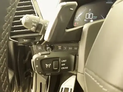 Photo 129 DS DS 7 DS7 Crossback Hybride E-Tense 300 EAT8 4x4