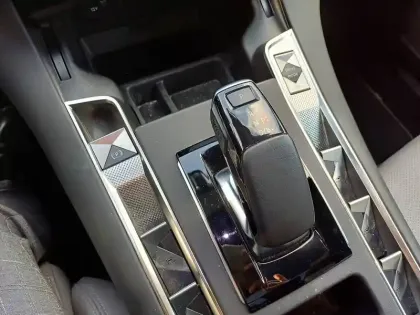 Photo 24 DS Ds 7 DS7 Crossback Hybride E-Tense 300 EAT8 4x4