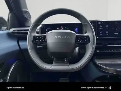 Photo 14 Lancia Ypsilon Gén. III Ph1 Edition Cassina 5