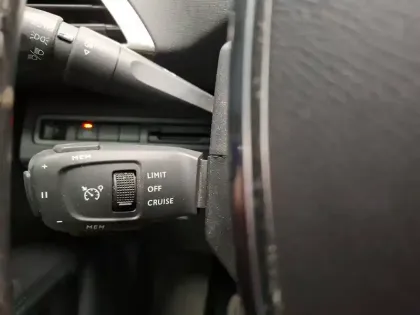 Photo 19 Peugeot 3008 Gén. II Ph2 Allure 5