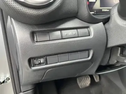 Photo 17 Nissan Juke  HYBRID 143