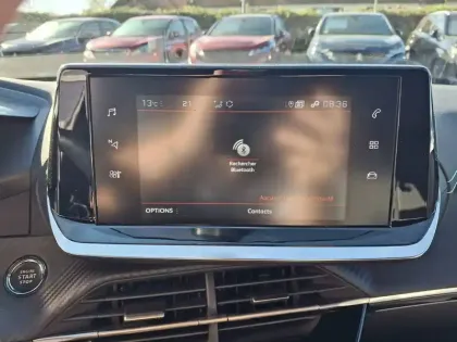 Photo 27 Peugeot 208  PureTech 100 S&S EAT8