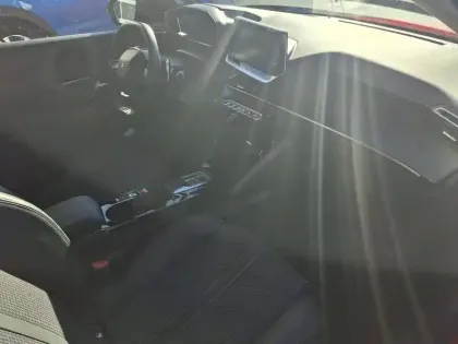 Photo 14 Peugeot 208  PureTech 100 S&S EAT8