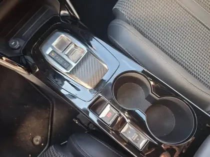 Photo 20 Peugeot 208  PureTech 100 S&S EAT8