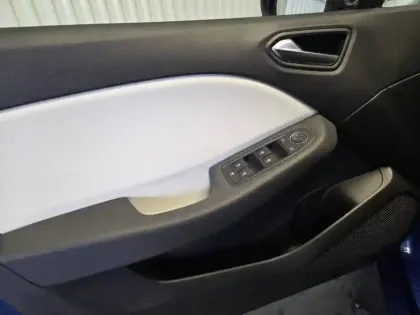 Photo 120 Renault Clio  E-Tech full hybrid 145