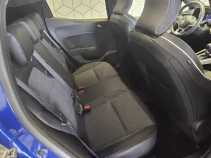 Photo 13 Renault Clio  E-Tech full hybrid 145