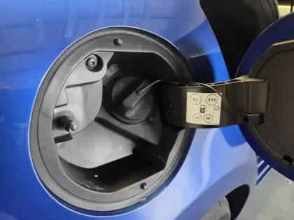 Photo 14 Renault Clio  E-Tech full hybrid 145