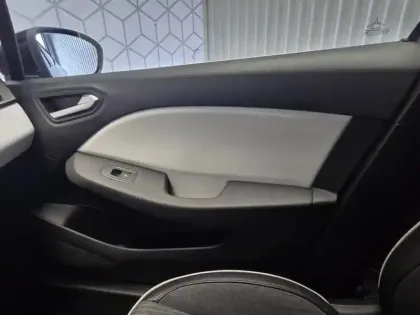 Photo 70 Renault Clio Gén. V (BJA) Ph2 Techno 5