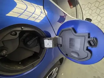 Photo 101 Renault Clio  E-Tech full hybrid 145