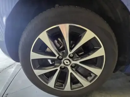 Photo 17 Renault Clio  E-Tech full hybrid 145