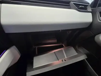 Photo 30 Renault Clio  E-Tech full hybrid 145