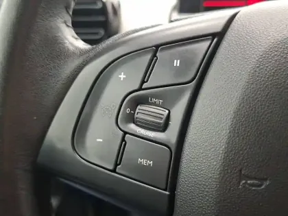 Photo 20 Citroën C4  Cactus BlueHDi 100 S&S BVM6