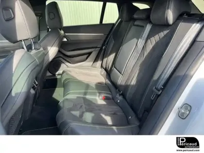 Photo 124 Peugeot 508  SW Hybrid4 360 e-EAT8 Peugeot Sport Engineered