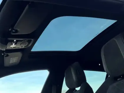 Photo 32 Peugeot 508  SW Hybrid4 360 e-EAT8 Peugeot Sport Engineered