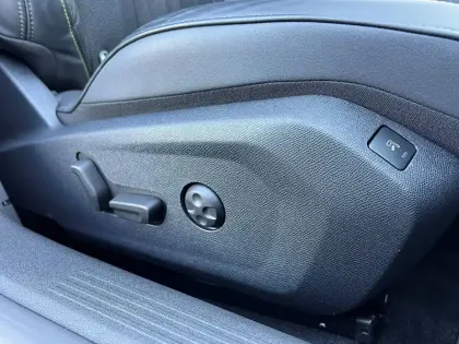 Photo 114 Peugeot 508  SW Hybrid4 360 e-EAT8 Peugeot Sport Engineered