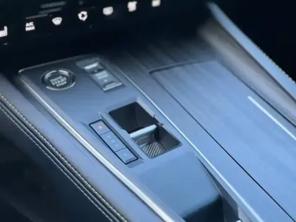 Photo 23 Peugeot 508  SW Hybrid4 360 e-EAT8 Peugeot Sport Engineered