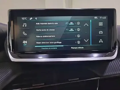 Photo 20 Peugeot 208  Electrique 50 kWh 136ch