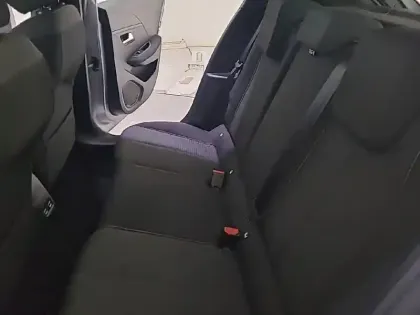 Photo 11 Peugeot 208  Electrique 50 kWh 136ch