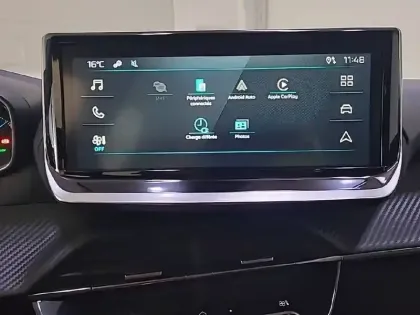 Photo 23 Peugeot 208  Electrique 50 kWh 136ch