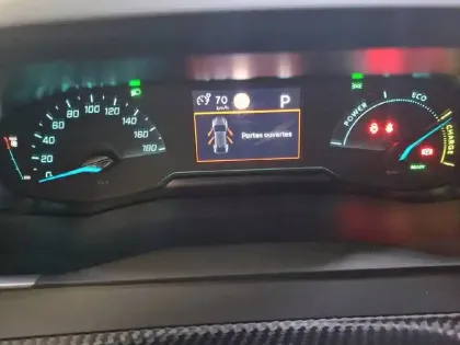 Photo 9 Peugeot 208  Electrique 50 kWh 136ch