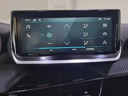 Photo 19 Peugeot 208  Electrique 50 kWh 136ch