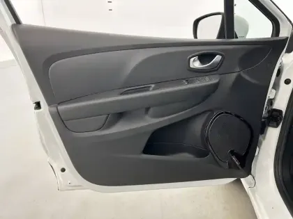 Photo 100 Renault Clio  dCi 75 E6C