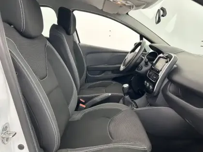 Photo 105 Renault Clio  dCi 75 E6C