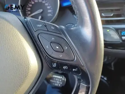 Photo 15 Toyota C-HR  Hybride 122h