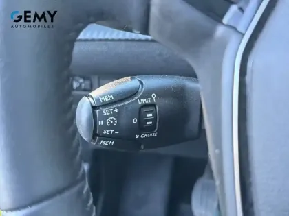 Photo 11 Peugeot 208  PureTech 100 S&S BVM6