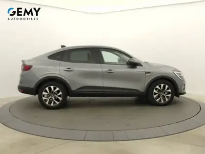 Photo 77 Renault Arkana  E-Tech hybride 145 - 22