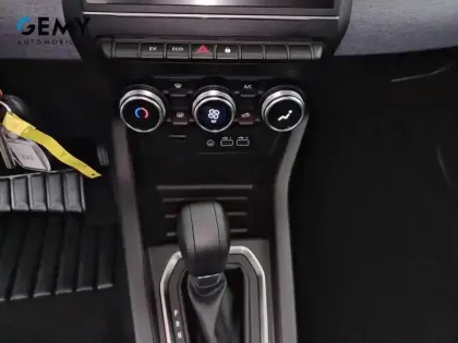 Photo 27 Renault Clio  E-Tech full hybrid 145 ch GSR2