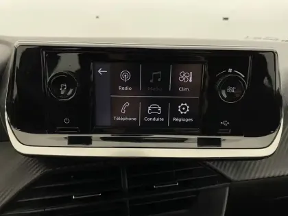 Photo 19 Peugeot 208  PureTech 75 S&S BVM5