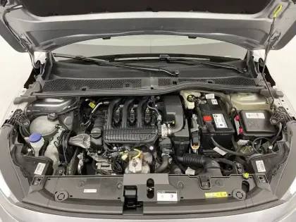 Photo 20 Peugeot 208  PureTech 75 S&S BVM5