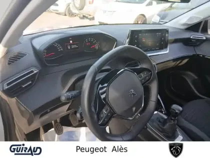 Photo 8 Peugeot 208  PureTech 100 S&S BVM6