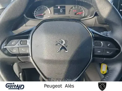 Photo 18 Peugeot 208  PureTech 100 S&S BVM6