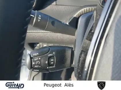 Photo 19 Peugeot 208  PureTech 100 S&S BVM6