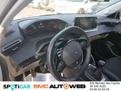Photo 92 Peugeot 208  PureTech 100 S&S BVM6