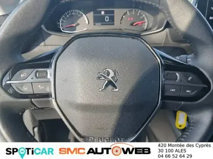 Photo 102 Peugeot 208  PureTech 100 S&S BVM6