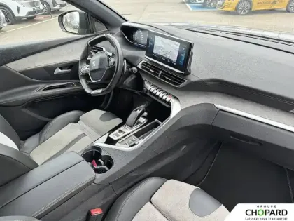 Photo 48 Peugeot 3008  Hybrid 225 e-EAT8